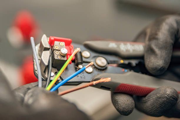 Best Affordable Electrician  in Robbins, IL